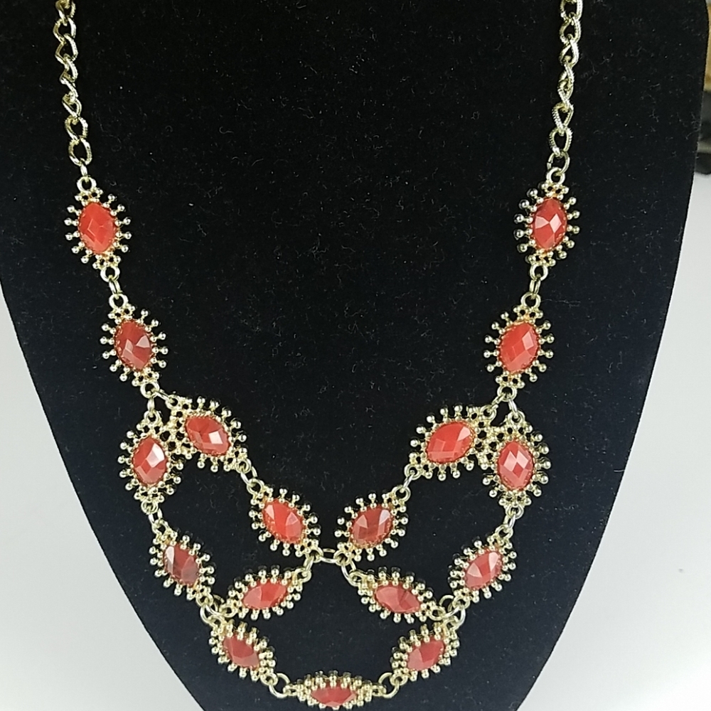 Vintage, Fashion jewelry, Coral stone necklace - Picture 2 of 4